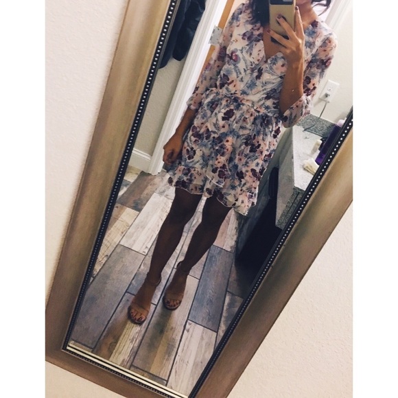 Abercrombie & Fitch Floral Ruffely Dress - Picture 3 of 8